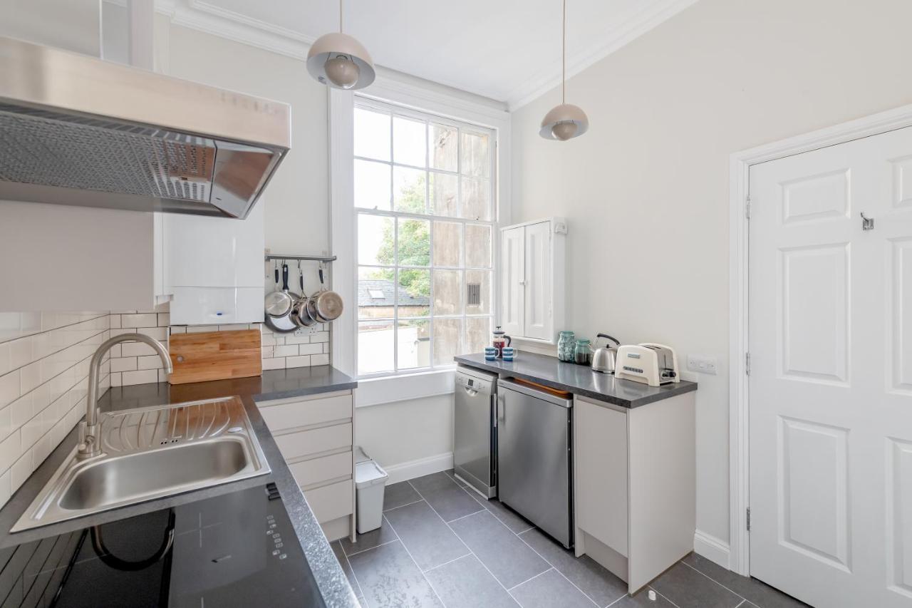 Spacious Maisonette With Parking - 10 Mins Walk From Bath Abbey - 2 Bed & 2 Bath Extérieur photo